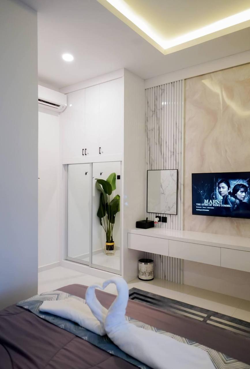 Auranad Tinyhouse Bandar Tanah Merah Wifi Netflix Екстериор снимка